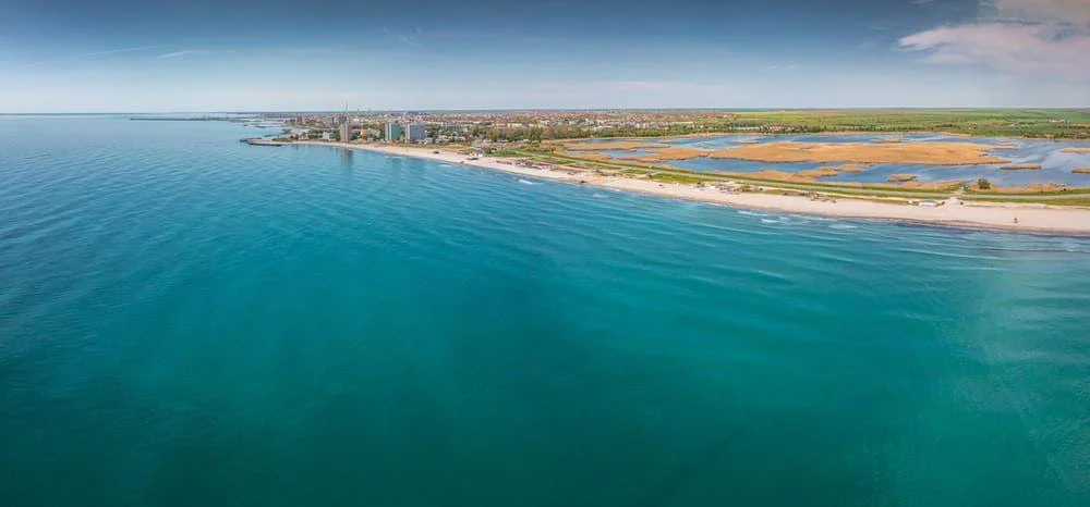 Ce Beneficii Aduce Marea: O Analiză a Valorii Sale Ecologice și Umane