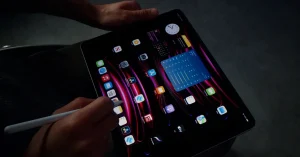 Lasa-te dus de val: Urmareste Apple dezvaluind noul iPad Pro OLED, posibil alimentat de M4